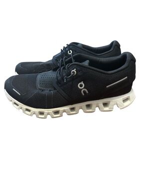 On Cloud OC Shoes Women’s Size: 7